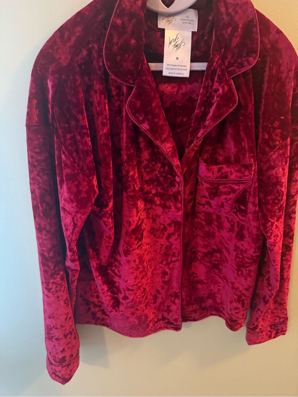 Lord & Taylor crushed velvet 2-Piece Pajama Set  medium - Picture 3 of 7